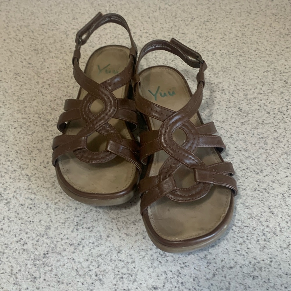 Yuu Sandals
